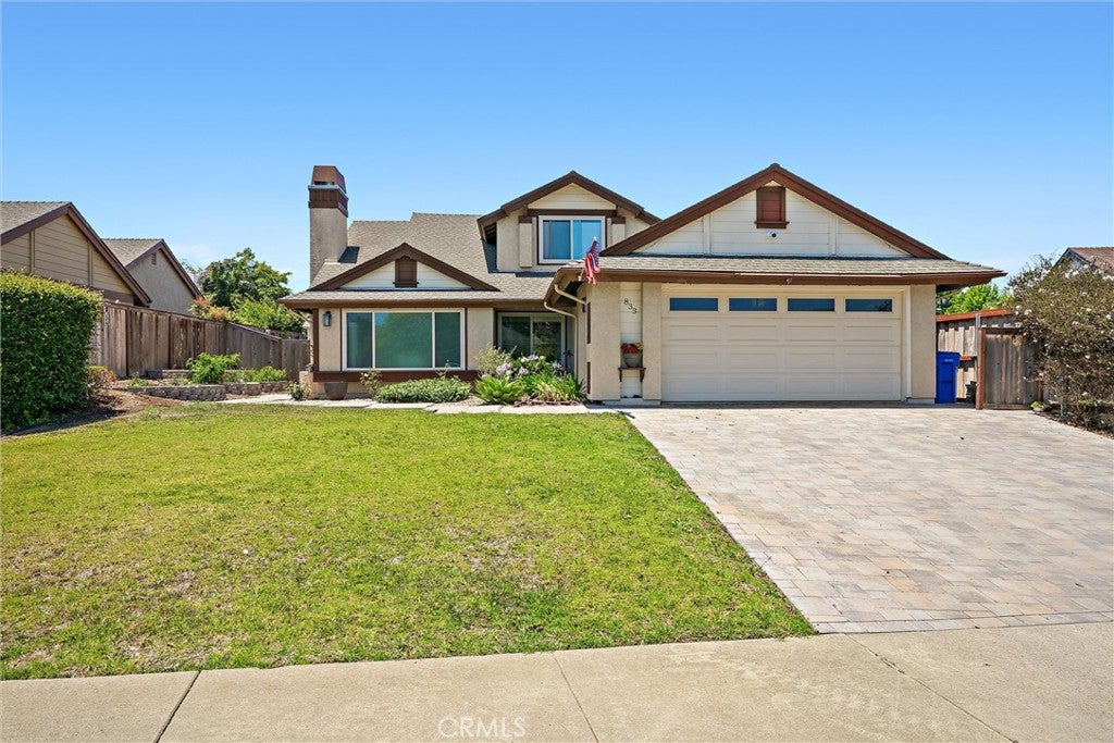 833 Escuela Court