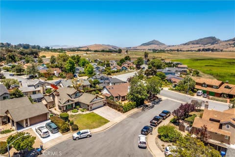 Photo of 833 Escuela Court Ct, San Luis Obispo, CA 93405 (MLS # PI26122093)