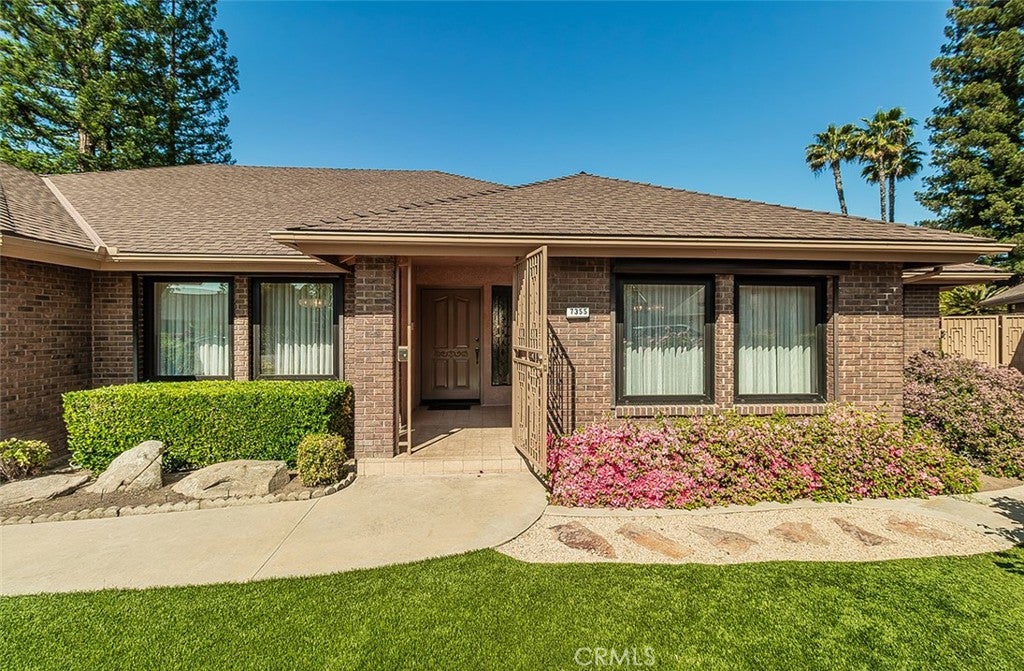 7355 N Pacific