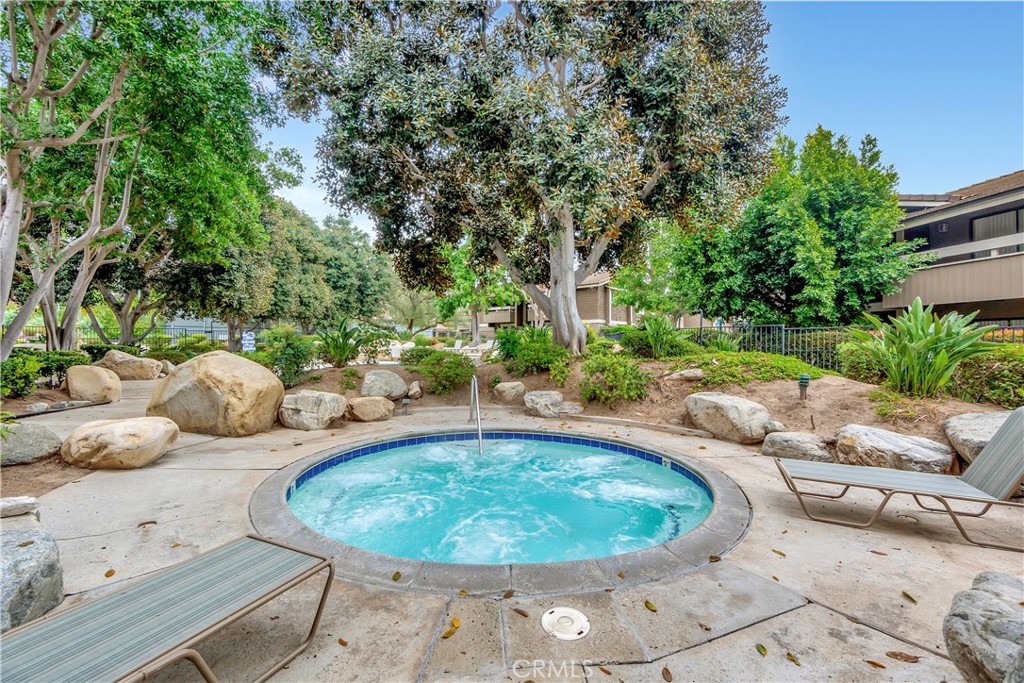 Irvine Springs (IS) - Residential