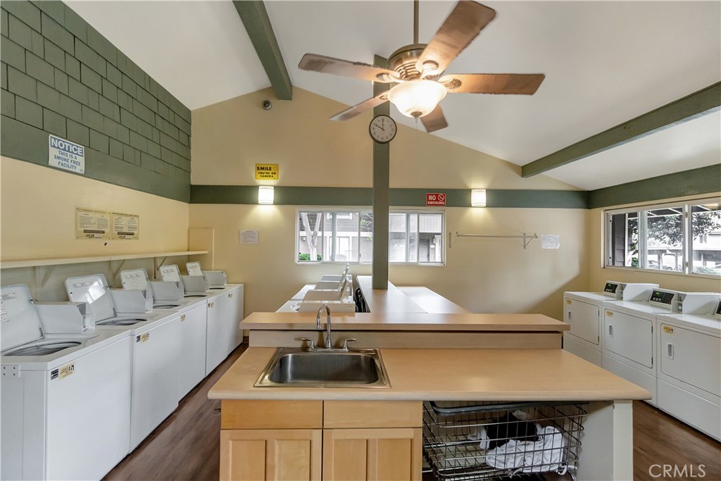 Irvine Springs (IS) - Residential