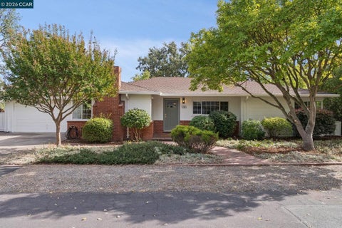 Photo of 130 Greenway Dr DR, Walnut Creek, CA 94596 (MLS # 41149430)