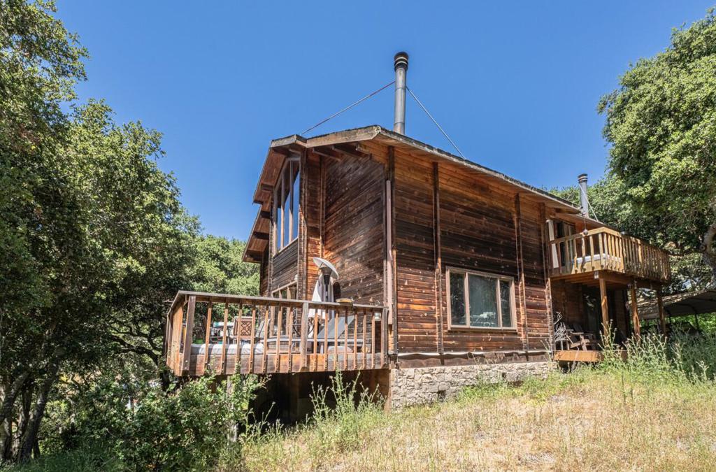 11521 Hidden Hills Road