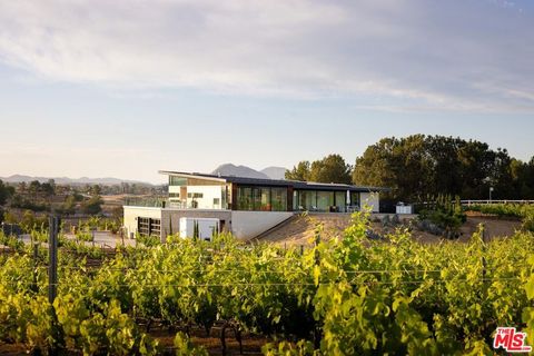 36453 Via El Pais Bonita Temecula CA 92592