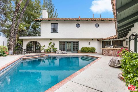 24820 Jacob Hamblin Road Hidden Hills CA 91302