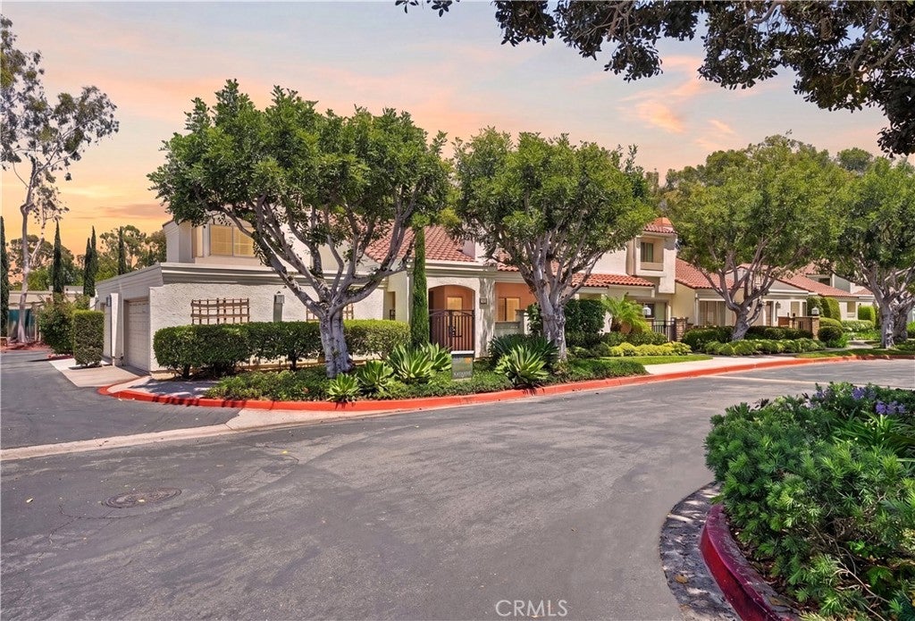 104 Navarre, Irvine CA 92612