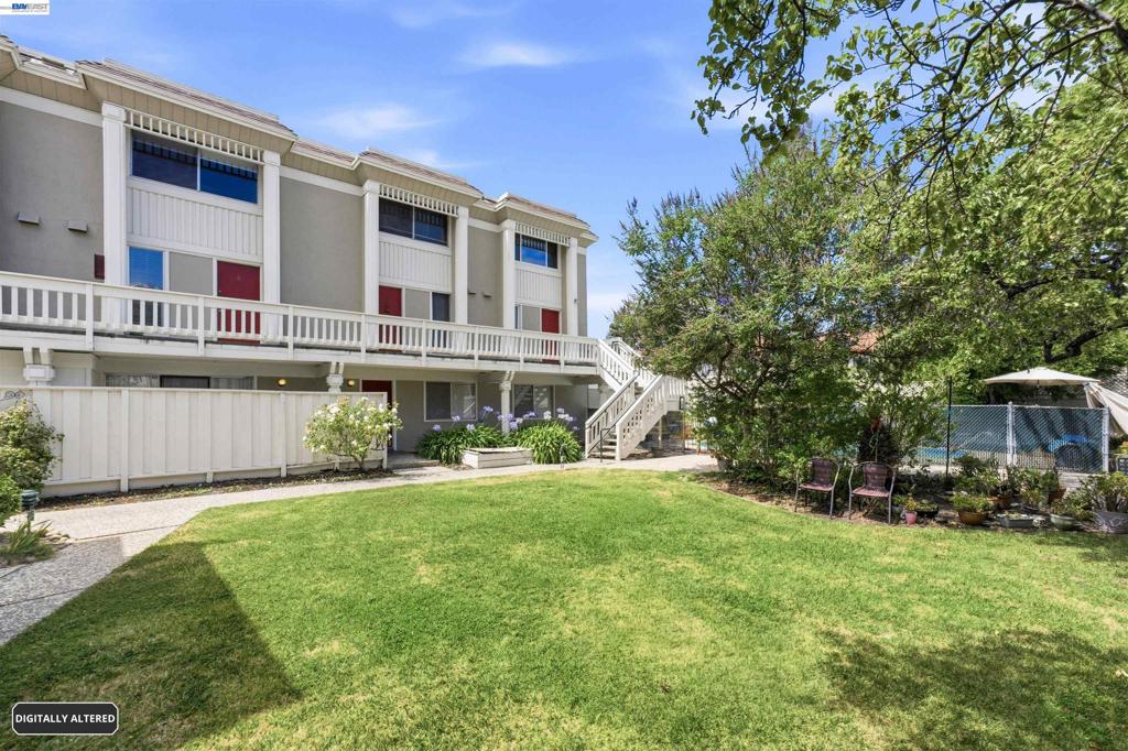 3399 Norton Way 6