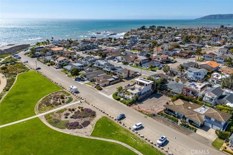 Tiny photo for 178 Cliff Avenue, Pismo Beach, CA 93449 (MLS # SC26102470)