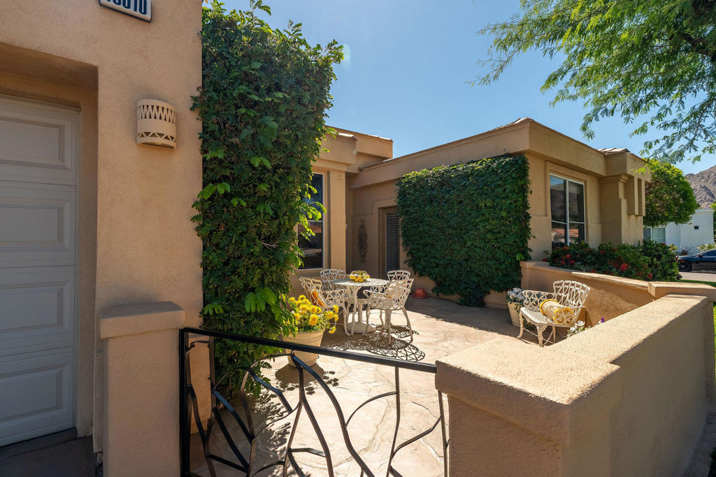45010 Aztec Drive