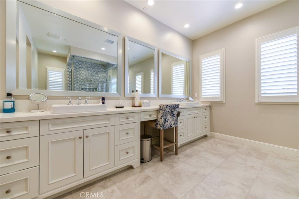 Bella Vista - Residential Lease