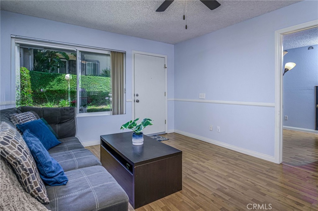 1585 Honeywood Court