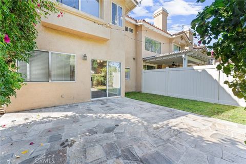 25 Alondra Rancho Santa Margarita CA 92688