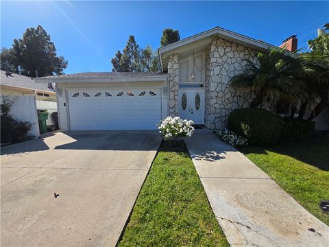Photo of 11 Eccelstone Cir, Irvine, CA 92604 (MLS # TR26093903)