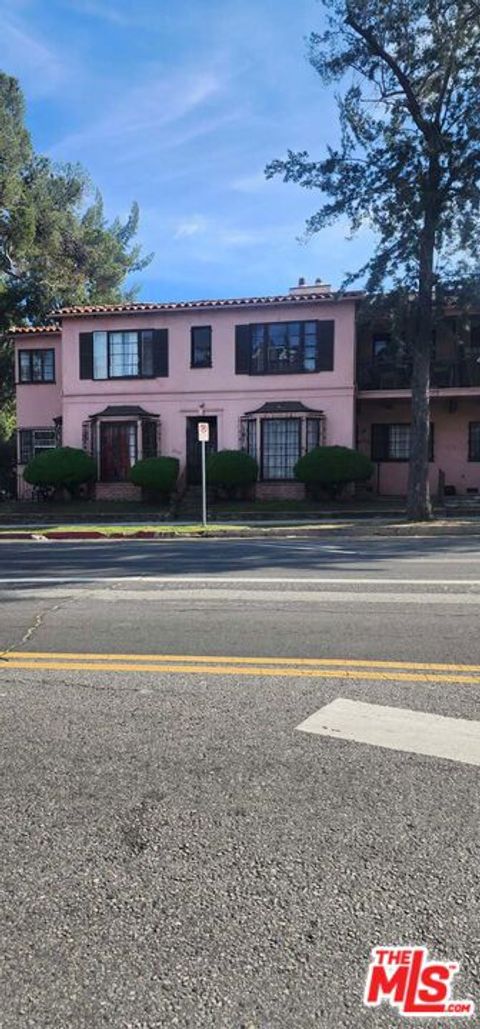 Photo of 3314 W 48th Street, Los Angeles, CA 90043 (MLS # 26663089)
