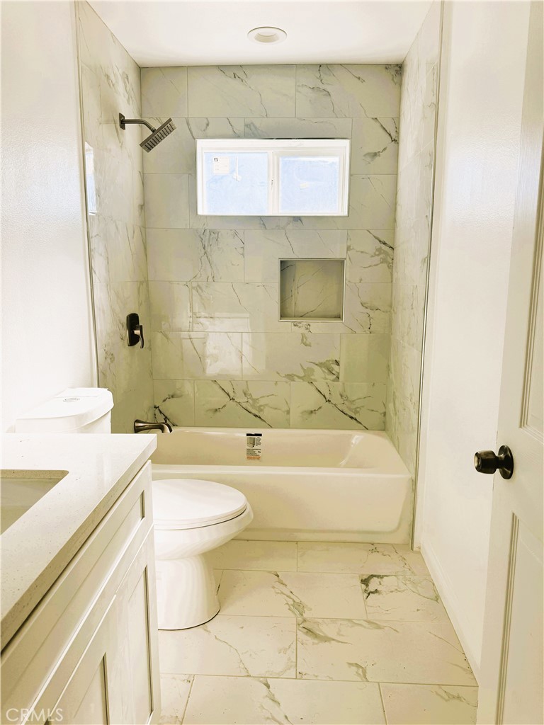 9348 S loop Boulevard