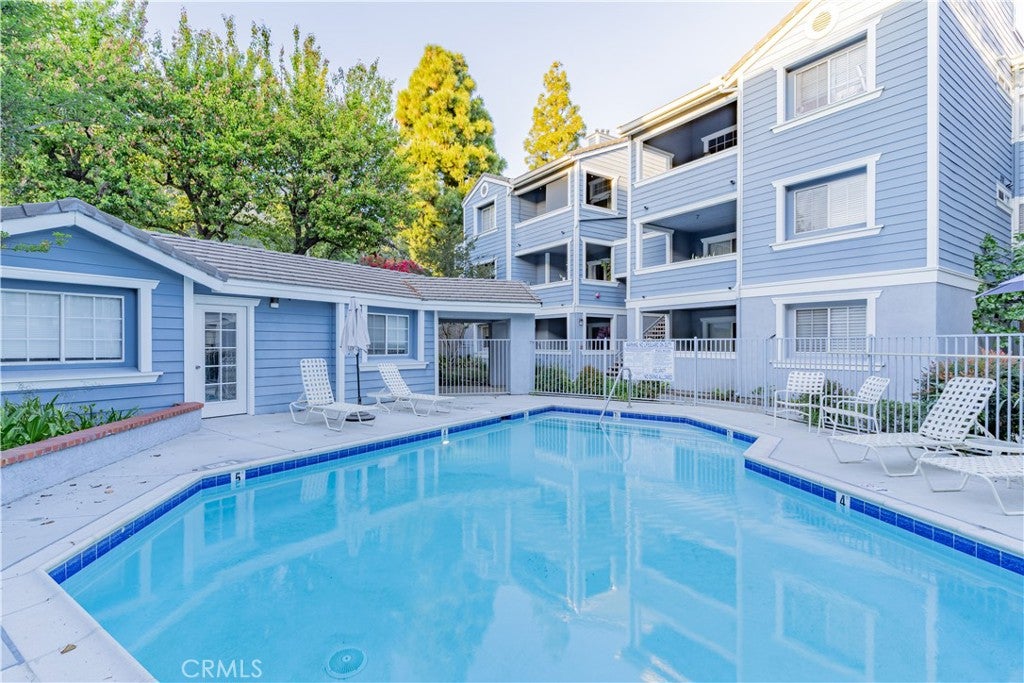 101 South Lakeview Avenue 101E