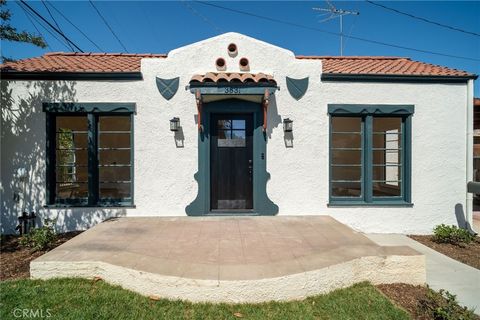 Photo of 3831 Oakwood Place, Riverside, CA 92506 (MLS # IV25198945) Photo of 3831 Oakwood Place, Riverside, CA 92506 (MLS # IV25198945)