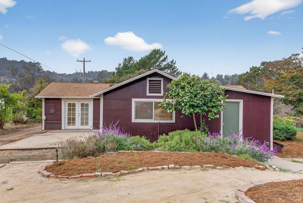 Photo of 2077 San Juan Road, Aromas, CA 95004 (MLS # ML82025586)