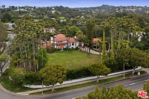 Photo of 9451 Sunset Boulevard, Beverly Hills, CA 90210 (MLS # 26856005)