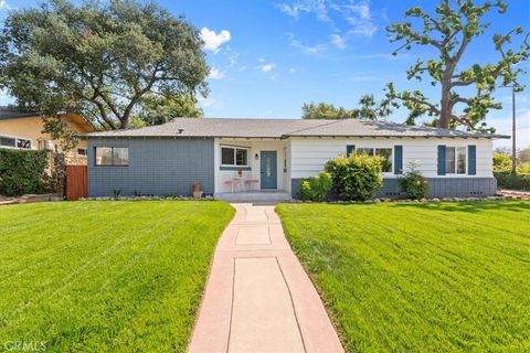Photo of 4108 Garey Ave, Claremont, CA 91711 (MLS # CV26078908)