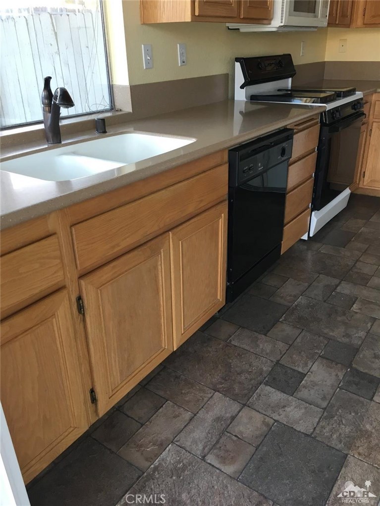 Rancho Del Oro - Residential