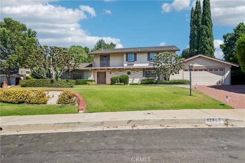 Photo of 12555 Nedra Drive, Granada Hills, CA 91344 (MLS # SR26165520)