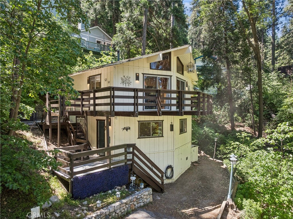 805 Knight Court