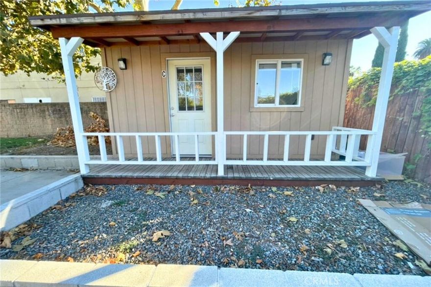 Welcome to this charming studio located in the Seccombe Lane area of San Bernardino. Offering a thoughtfully designed living space, this home features an open layout with abundant natural light from large windows, complemented by hardwood flooring throughout.
The unit includes a full bathroom and air conditioning for year-round comfort. Added conveniences include on-site laundry facilities, a dedicated parking space, and a pet-friendly policy.
Water and trash service are included in the rent. Tenants are responsible for electricity, cable, and internet.
This inviting studio provides a balance of comfort and convenience in a central location close to shopping, dining, and commuter access.
Available now! Contact Listing Agent for more information or apply today to make this your new home!