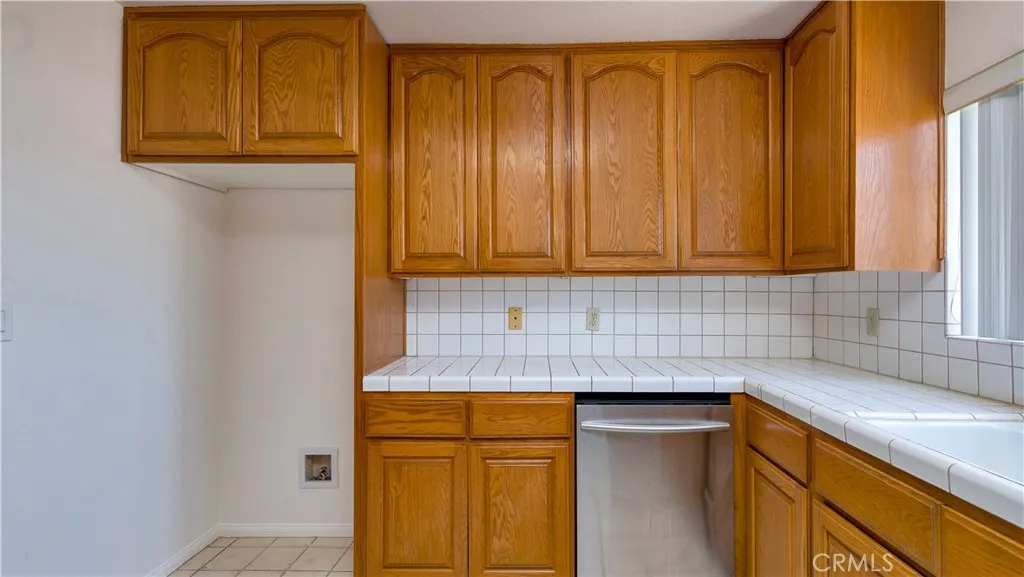 Gardena, California 90249, United States, 6 Bedrooms Bedrooms, ,4 BathroomsBathrooms,Residential,Active,161351