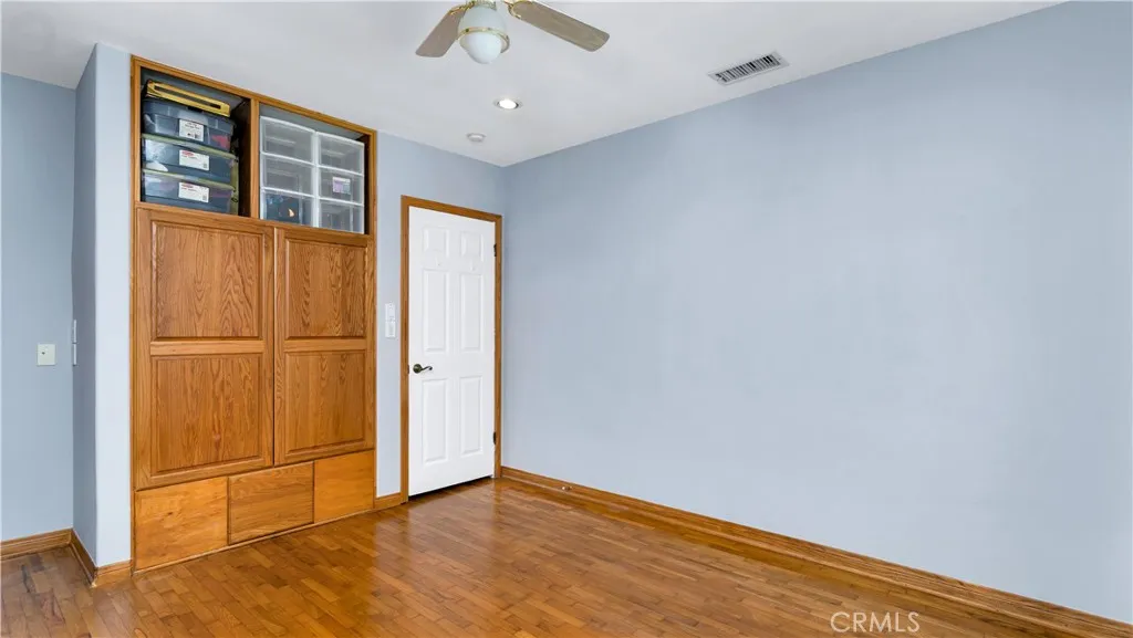 Gardena, California 90249, United States, 6 Bedrooms Bedrooms, ,4 BathroomsBathrooms,Residential,Active,161351