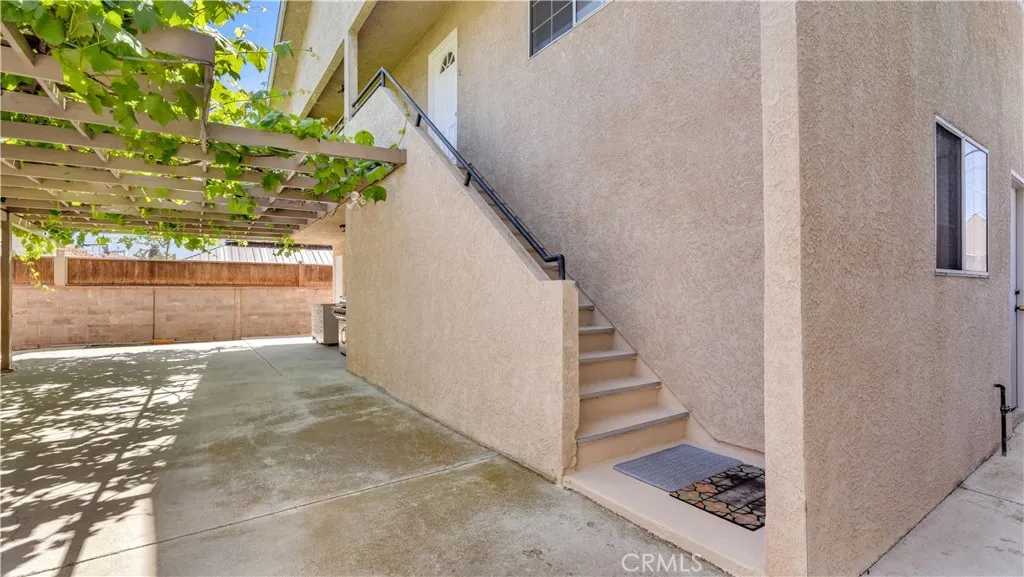 Gardena, California 90249, United States, 6 Bedrooms Bedrooms, ,4 BathroomsBathrooms,Residential,Active,161351