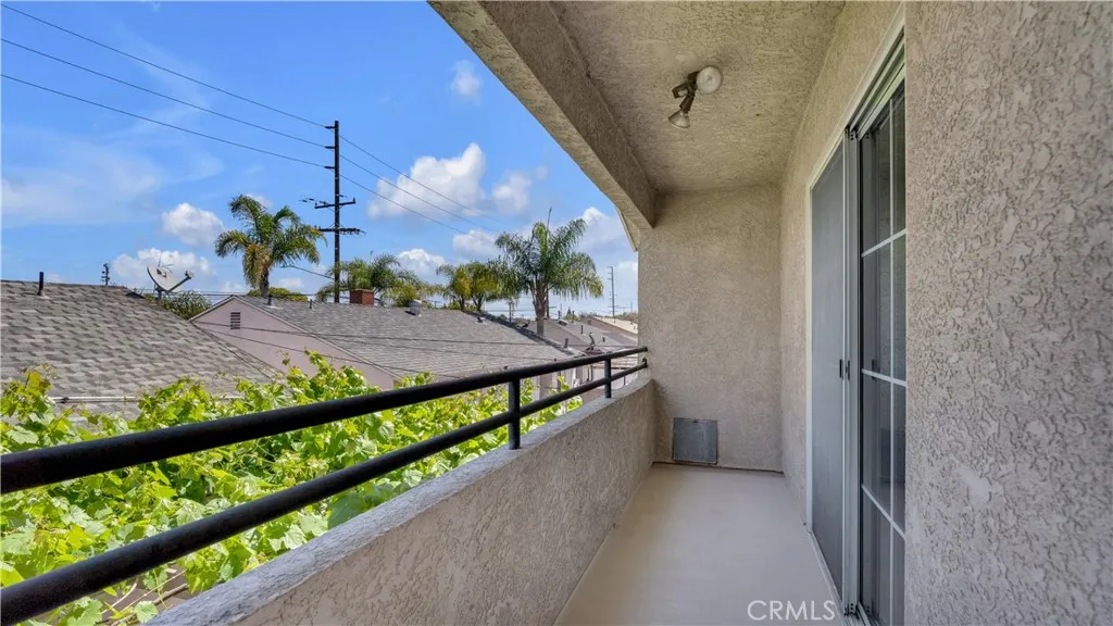 Gardena, California 90249, United States, 6 Bedrooms Bedrooms, ,4 BathroomsBathrooms,Residential,Active,161351