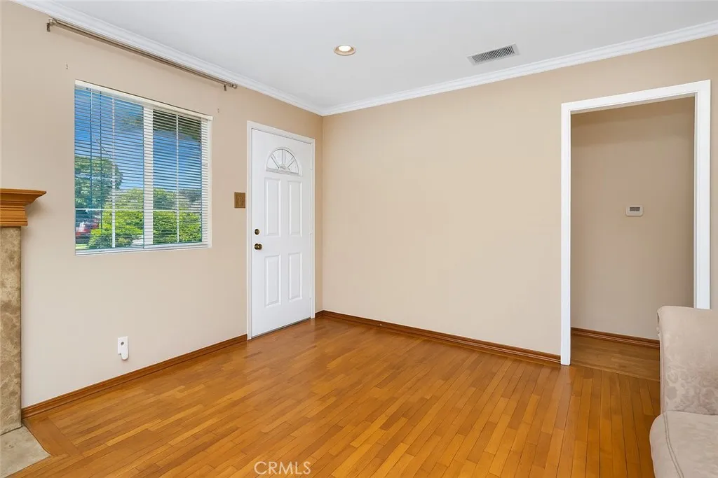 Gardena, California 90249, United States, 6 Bedrooms Bedrooms, ,4 BathroomsBathrooms,Residential,Active,161351