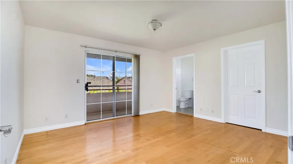 Gardena, California 90249, United States, 6 Bedrooms Bedrooms, ,4 BathroomsBathrooms,Residential,Active,161351