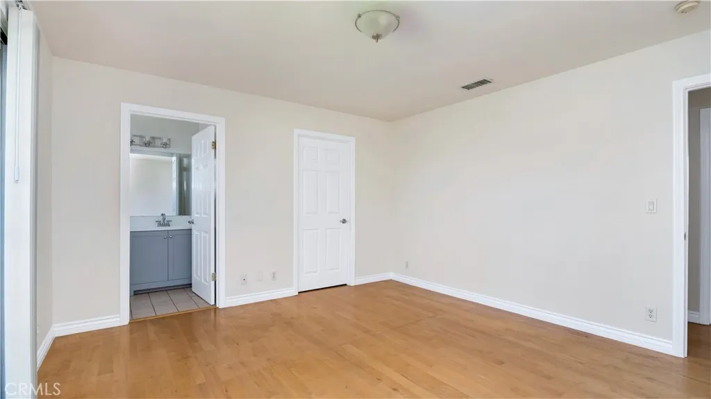 Gardena, California 90249, United States, 6 Bedrooms Bedrooms, ,4 BathroomsBathrooms,Residential,Active,161351