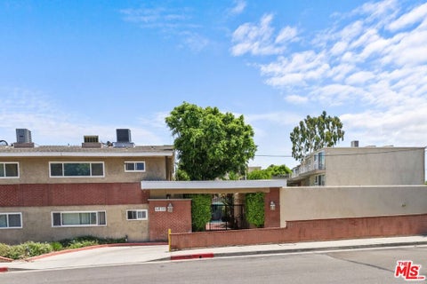 Photo of 4610 Densmore Avenue #12, Encino, CA 91436 (MLS # 26999753)