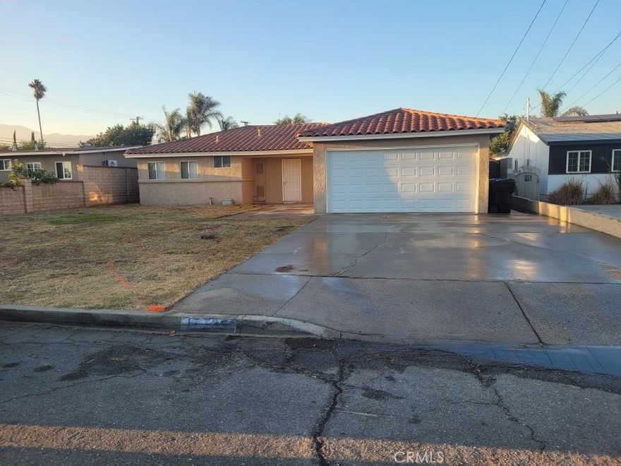 Charming 3-Bedroom Home for Rent in Fontana! This well-maintained single-story home offers 3 spacious bedrooms, 1 full bathroom, and a comfortable layout that’s perfect for families or anyone looking for a peaceful place to call home. Located in a quiet residential neighborhood, the home features approximately 1,005 square feet of living space and sits on a generous lot with a large backyard—ideal for entertaining, relaxing, or letting pets roam freely. Inside, you’ll find tile flooring throughout, a bright living area with updated windows, and central air and heat to keep you comfortable all year long. The formal dining area is perfect for family dinners or hosting guests. The kitchen offers ample storage, and there are washer and dryer hookups for added convenience. The home also includes a 2-car garage and additional driveway parking. The backyard provides a great outdoor space with plenty of room for gardening, gatherings, or play. This property is located just minutes away from schools, parks, shopping centers, and freeway access. Tamarind Park and local schools are within walking distance, making this a great spot for families. This lovely home is move-in ready and available now. Don’t miss your chance to live in a desirable Fontana neighborhood—contact us today to schedule a private showing!