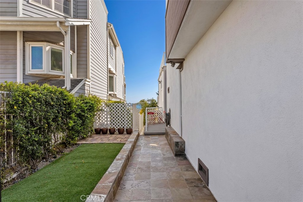 Casa Dana (CD) - Residential Lease