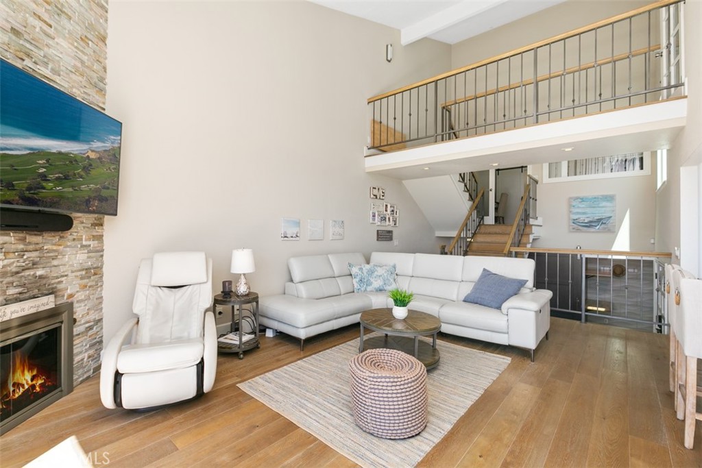 Casa Dana (CD) - Residential Lease