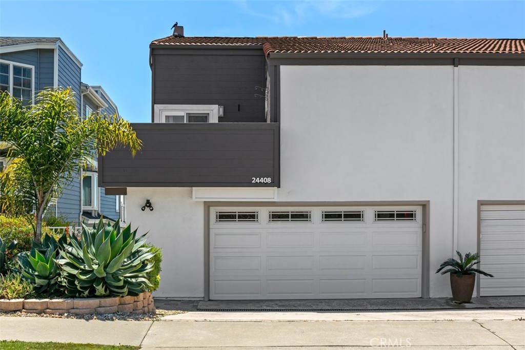 Casa Dana (CD) - Residential Lease