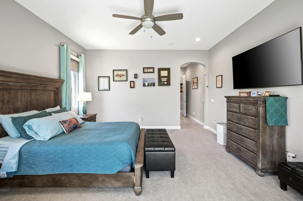 listing image 130726883875937487976