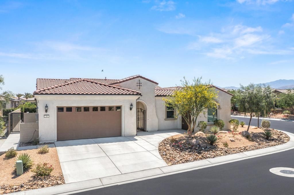 listing image 130727453077112517397