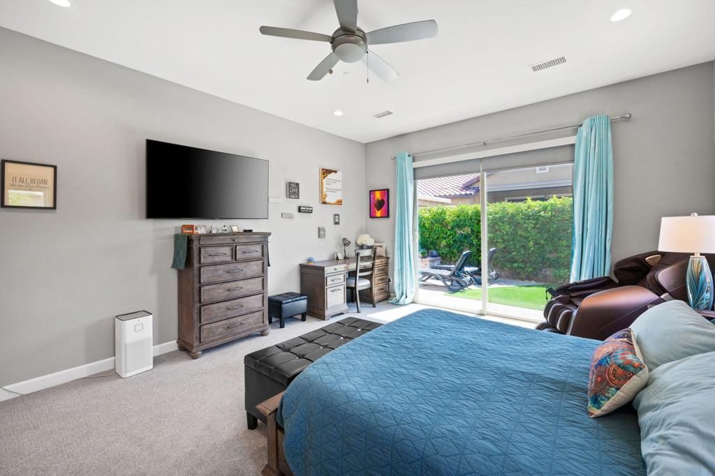 listing image 130729525134693956228