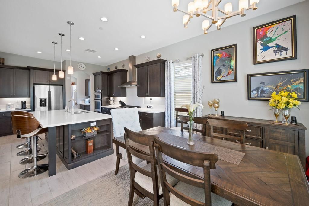 listing image 130726860224600709223