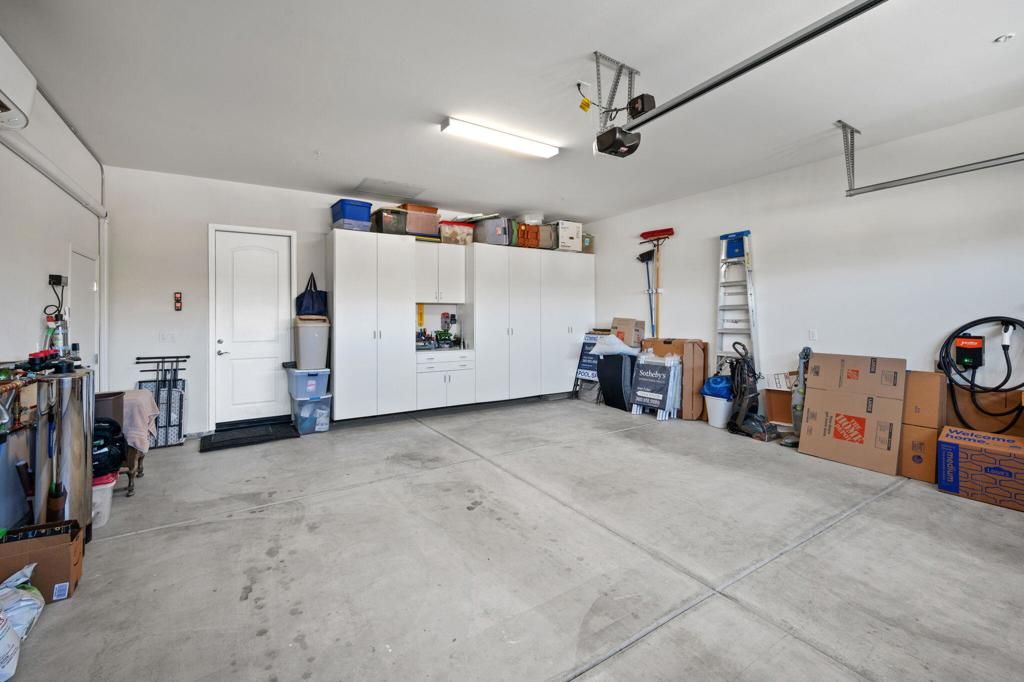 listing image 130728028769192221519