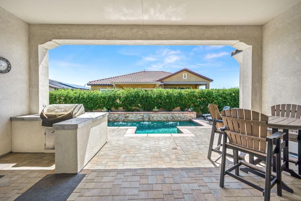 listing image 130722041940737356308