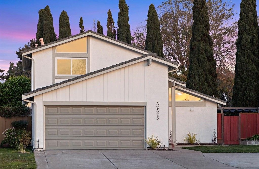 Photo of 32325 32325 Pegasus Ct Ct, Union City, CA 94587 (MLS # 41121615)