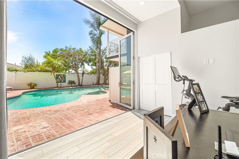 Tiny photo for 1510 E Maple Avenue, El Segundo, CA 90245 (MLS # SB25184430)