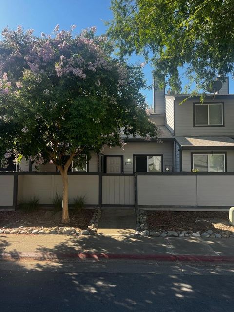 Photo of 6330 Slippery Creek Lane, Citrus Heights, CA 95621 (MLS # ML82037861)