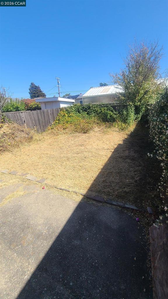 670 30th Street St, Richmond CA 94804